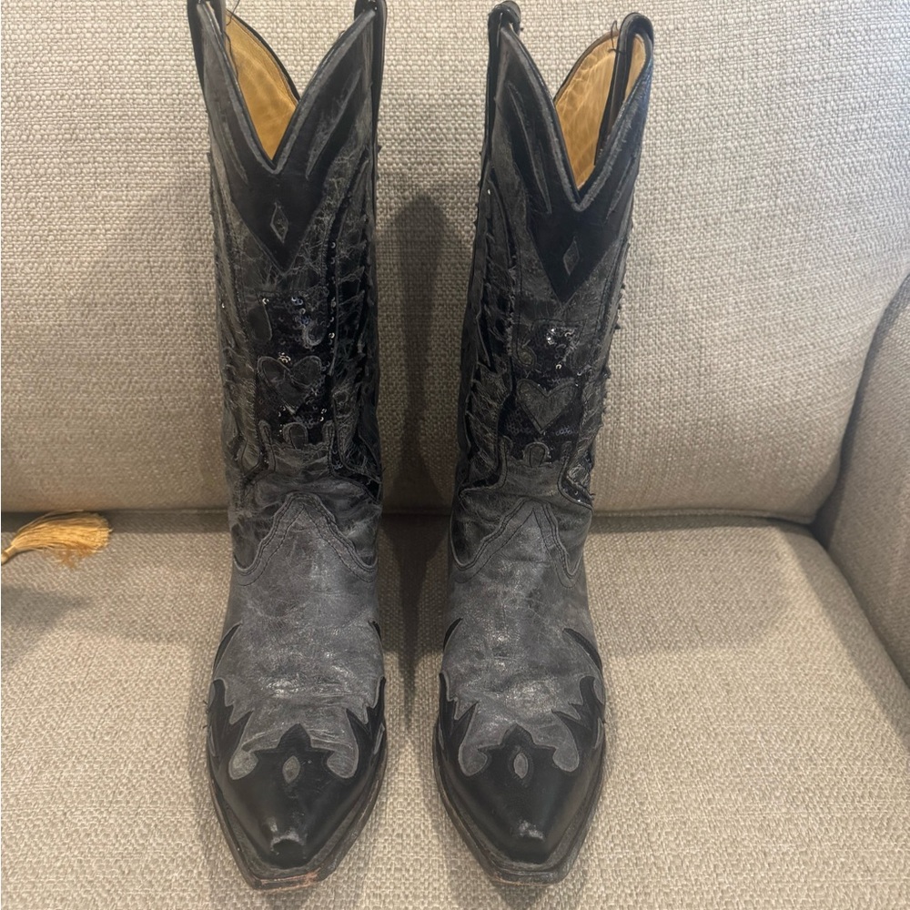 Corral Black and Gray Heeled Boots